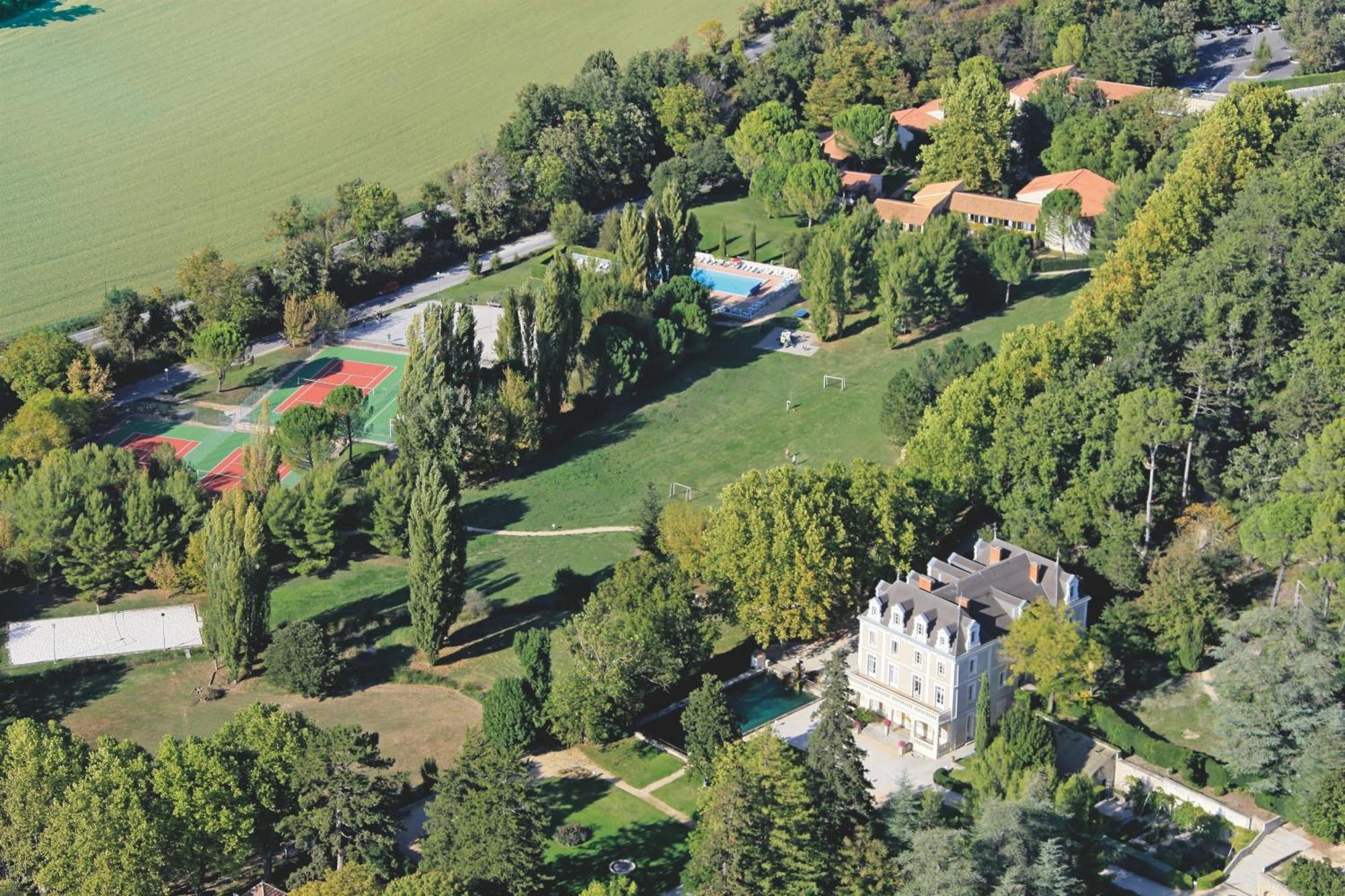 Club Vacances Bleues Domaine De Chateau Laval Греу-ле-Бэн Экстерьер фото